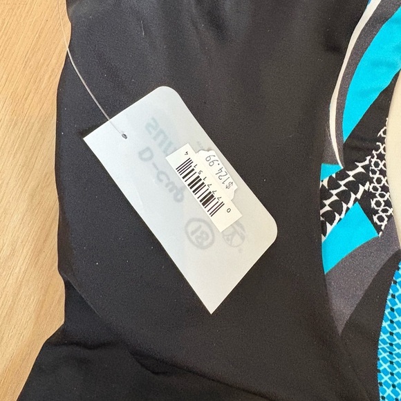 Sunmarin Womans 18 D Black and Blue One-Piece Swimsuit NWT - Picture 5 of 10